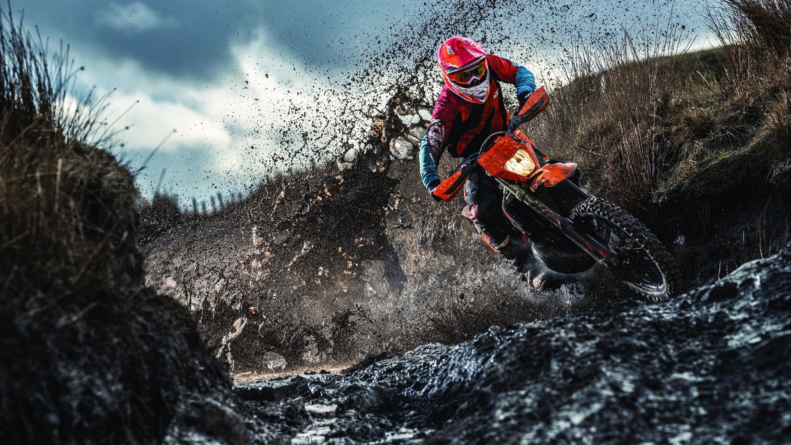 克莱尔后程提速 冲刺阶段极具爆发力，克莱尔完成比赛