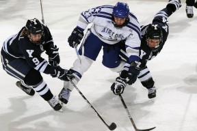 爱游戏在线登录入口-《王者荣耀季中赛，高潮纷呈谁能夺冠？》，王者季度赛什么时候结束